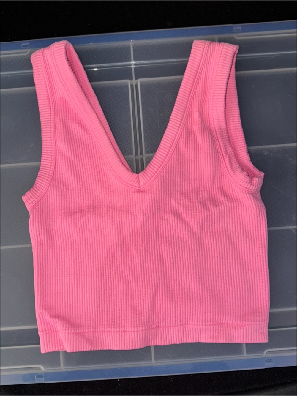 Exhale Seamless V-Neck Rib Tank in Valentine Pink [Old Navy] in petite XS